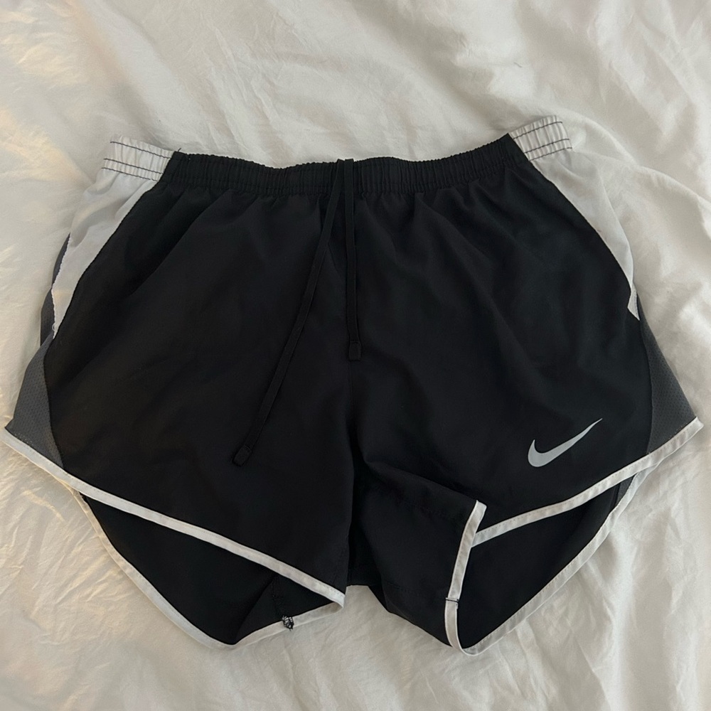 Nike Black and White Athletic Shorts Lightweight Design